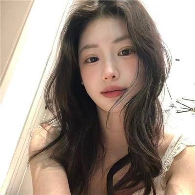 格莱普尼尔海报